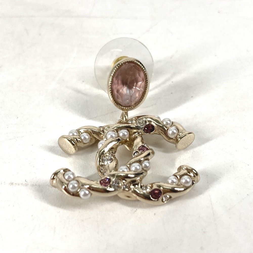 CHANEL Authentic Pink Pearl Logo Earrings - Picture 10 of 11